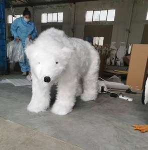 פסל דוב קוטב אנימציה בגודל טבעי 1.8 מטר, עשוי פיברגלס, עם רמקול בלוטות', לקישוט חג המולד - Product Image 2