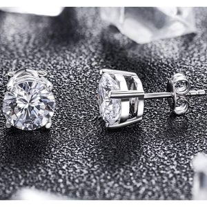 Boucles d'oreilles clous en argent sterling 925, zircone cubique 5A+ taille ronde, sertissage griffe, tendance, pour femme/unisexe, usage quotidien - Product Image 5
