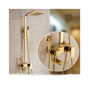 Ensemble de robinetterie de douche murale LED pour hôtel, finition noir mat doré, thermostatique, entièrement encastré - Product Image 4