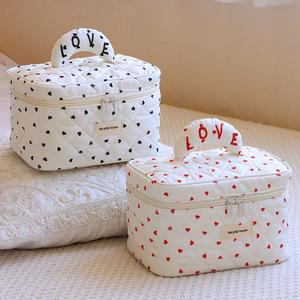 Sac <span class=keywords><strong>de</strong></span> maquillage matelassé Portable <span class=keywords><strong>grande</strong></span> capacité amour coeur filles <span class=keywords><strong>trousse</strong></span> <span class=keywords><strong>de</strong></span> <span class=keywords><strong>toilette</strong></span> sac <span class=keywords><strong>de</strong></span> rangement beauté pochettes sac pour femmes - Product Image 5