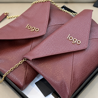 Pochette de soirée élégante en cuir PU grainé de luxe pour femme avec chaîne, sac à bandoulière, sac à rabat, vente en gros