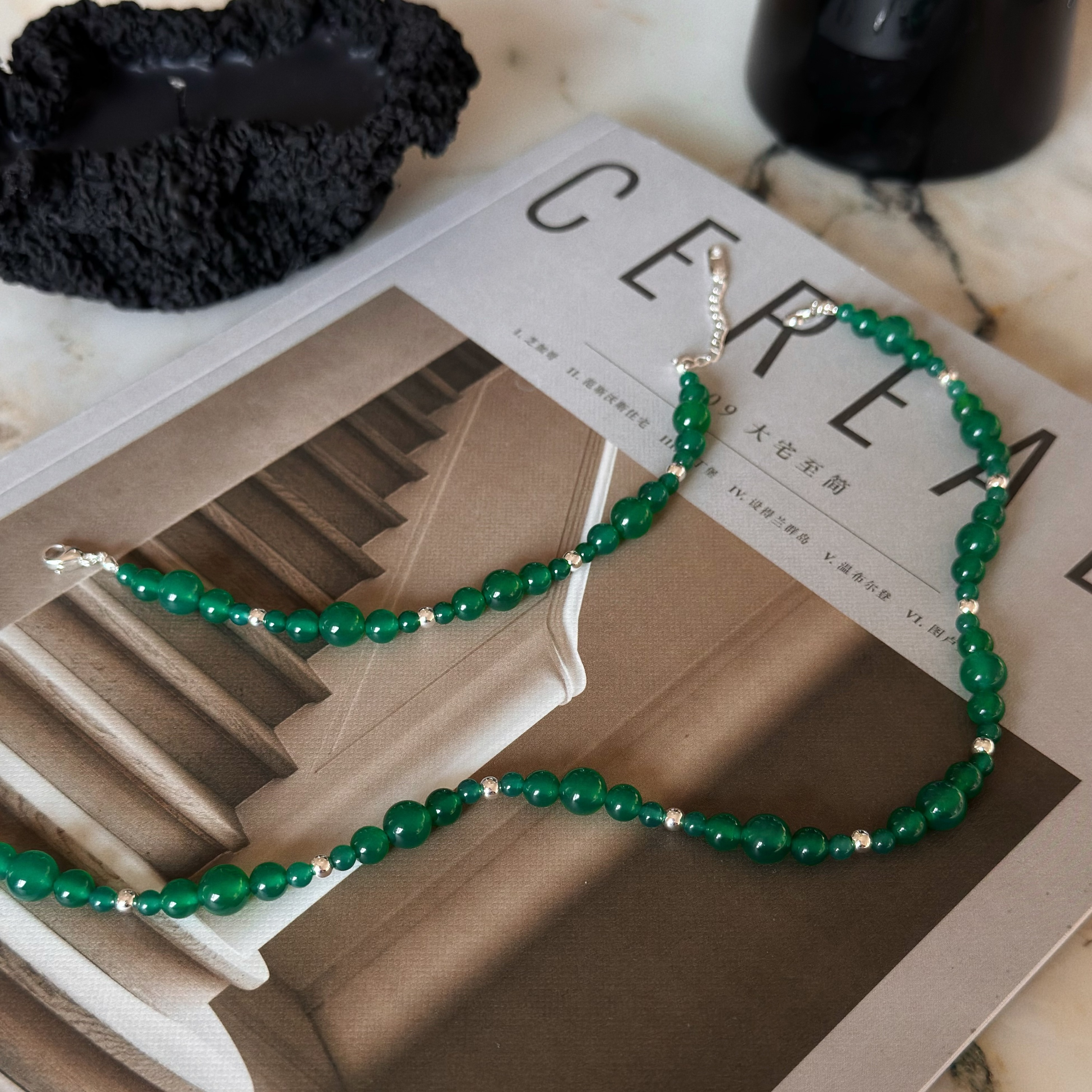 Collier Vintage Plaqué Or Avec Pierre De Jade - Occasion