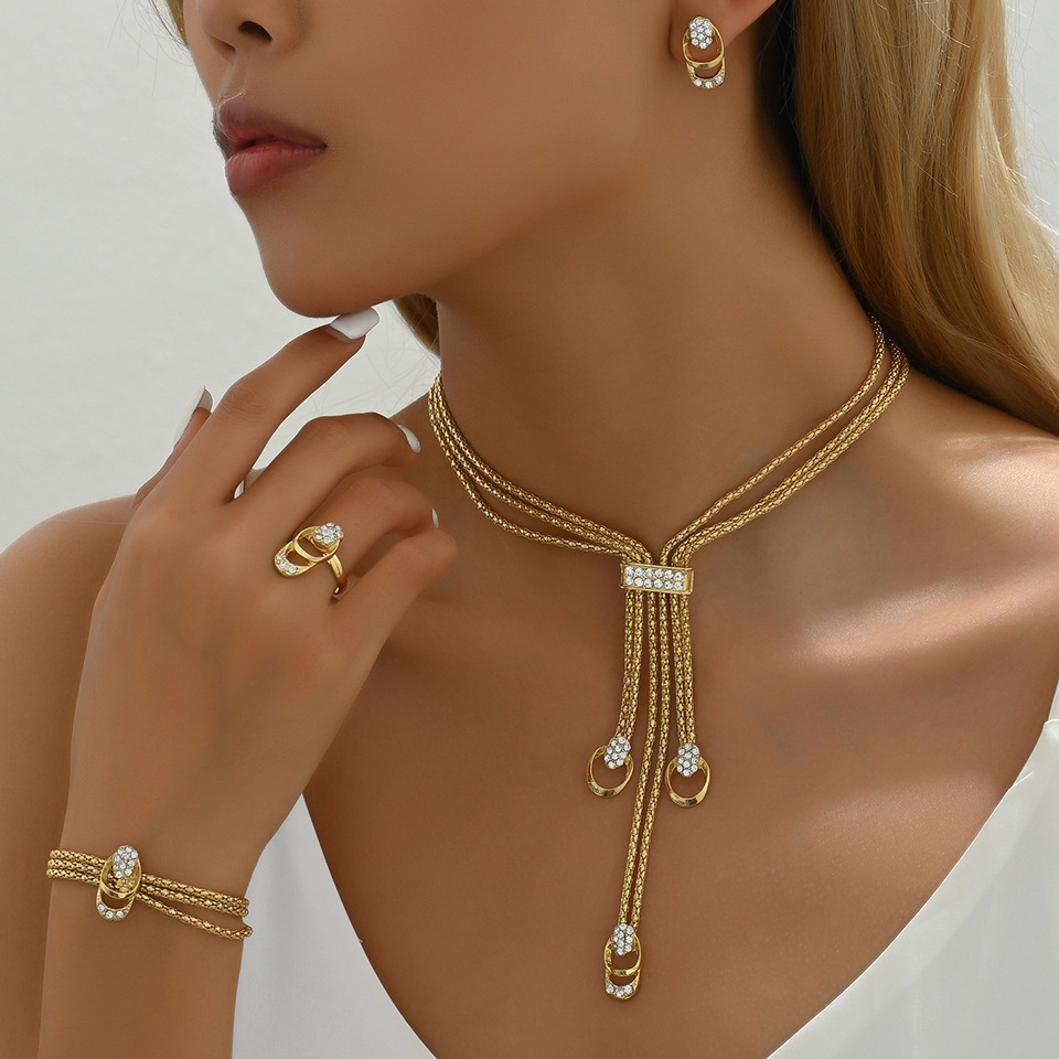 Hot-selling Ins High Quality Gold Choker Chain With Five Piece Crystal Insert High End Women's Fashion Jewelry For Parties