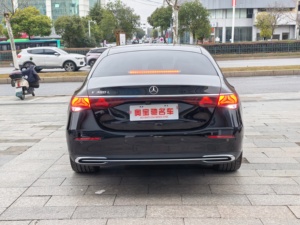 <span class=keywords><strong>Mercedes</strong></span>-Benz <span class=keywords><strong>Classe</strong></span> <span class=keywords><strong>E</strong></span> E300L Luxe Sportive Élégante 2.0T <span class=keywords><strong>Essence</strong></span> + Système <span class=keywords><strong>Hybride</strong></span> 48V Moteur Turbo Direction à Gauche - Product Image 5