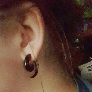 Acrílico negro y blanco oreja espiral expansor tapones para los oídos espiral oreja-Piercing Camilla cuerpo joyería 1,2mm-24mm Piercing joyería - Product Image 4