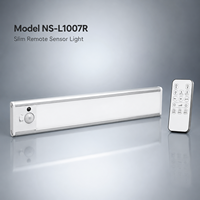 Pencahayaan Lorong Modern di Samping Tempat Tidur dengan Sensor Tubuh & Gerak, Remote Control LED Strip untuk Lemari Dapur dan Lemari Pakaian