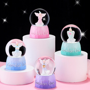 Scultura in Resina Castello delle Principesse, Globo di Neve con Luce e Musica, Fiaba Fantastica per Decorazione Casa e Regalo per Bambini - Product Image 4