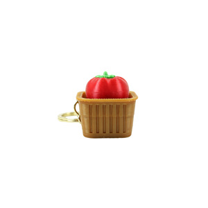 Ensemble de porte-clés fruits imprimés en 3D : orange, pomme, framboise, tomate, poire, petit panier marron, styles variés, unisexe - Product Image 6