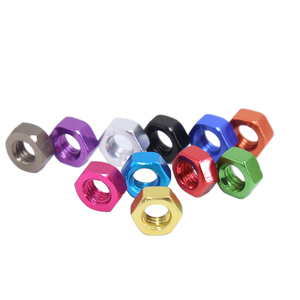 Écrou hexagonal en alliage d'aluminium coloré, filetage à gauche, finition oxyde noir, norme DIN934, type de tête hexagonale anti-roulement - Product Image 4