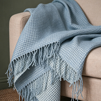 Blau Karierte Waffelstruktur-Decke mit Quasten Weiche Gestrickte Lässige Landhaus-Sofadecke für Couch