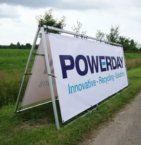 定制巨型横幅 大型人群引导横幅 促销 PVC 横幅 足球旗帜 用于体育赛事 - Product Image 2