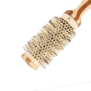 Brosse ronde en bambou à poils de sanglier ventilée pour salon, volumisante et bouclante, disponible en tailles grande, moyenne et petite - Product Image 2