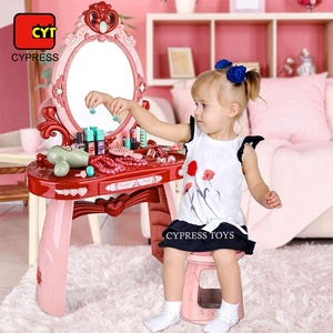 Nuovo Design 2021: Giocattolo Tavolo da <span class=keywords><strong>Trucco</strong></span> per Bambini con <span class=keywords><strong>Set</strong></span> di Cosmetici, Musica e Luci - Product Image 2