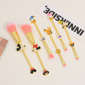 Set di 6 Pennelli da Trucco Vivaci a Tema Topolino, Pennelli Dorati con Paperino, Paperina e Minnie per Ombretto, Regalo per Ragazze - Product Image 5