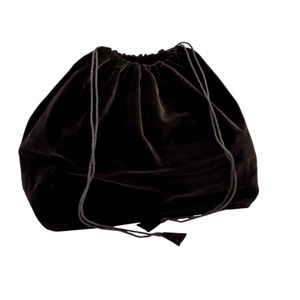 Joli sac d'urne de qualité supérieure sac en velours noir pour urne adulte de crémation - Product Image 1