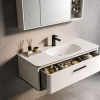 Mueble de Baño Moderno Suspendido en la Pared con Espejo, Estantes de Almacenamiento y Bandejas Funcionales, Diseño Elegante y Contemporáneo
