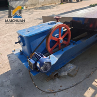 Table vibrante de concentration gravitaire pour l'extraction d'or avec moteur PLC et pompe, haute rigidité pour la récupération de l'or fin et la séparation des minerais