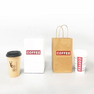Bolsas de Papel Kraft Personalizadas al por Mayor con Logotipo para Llevar Café, Leche y Bebidas, con Asa Larga, Impresión Offset, Materiales Reciclados - Product Image 1