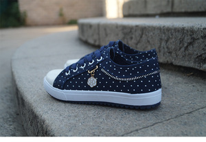Zapatos planos clásicos de lona para mujer, zapatillas informales de suela gruesa y baja, calzado cómodo y moderno para caminar a diario - Product Image 6