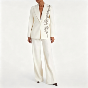 <span class=keywords><strong>Costume</strong></span> pantalon 2 pièces en coton blanc ivoire pour femme, formel, avec broderie florale perlée de cristaux, blazer à col cranté, coupe large, personnalisable OEM/ODM - Product Image 1