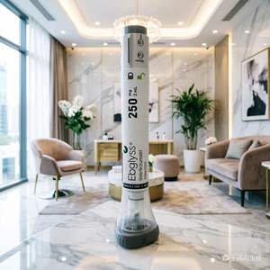 Maquette de stylo injecteur grandeur nature en fibre de verre renforcée sur mesure, 1,8 mètre (6 pieds) de haut, pour exposition - Product Image 3