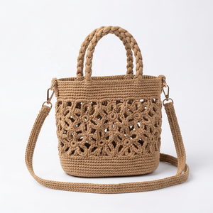 Sac fourre-tout en raphia fait main, motif floral tressé, sac à bandoulière en paille au crochet pour usage quotidien - Product Image 2