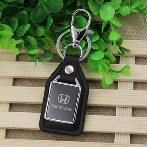 Customized LOGO Promotional Keychain Comfortable Waist Keyring Metal Leather Fashionable Key Automobile Pendant Car Keychain - Product Image 5