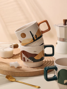 Fournisseur en gros de Chine, tasse en céramique en grès à motif de dessin animé, écologique, compatible lave-vaisselle et micro-ondes, tasse à café à poignée carrée - Product Image 3