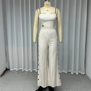 ชุดเซ็ต 2 ชิ้น เสื้อสายเดี่ยวเซ็กซี่สำหรับผู้หญิง พร้อมกางเกงขายาวเอวยางยืด แฟชั่นมาใหม่ - Product Image 5