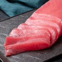 Thon Fin Jaune IQF FD Congelé, Bloc de Qualité Saku, Portion de Sushi Sashimi, Lanière Désossée, Plaque de Fruits de Mer Sous Vide, Vente en Gros