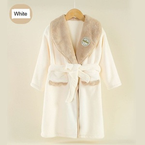 Peignoirs pour enfants automne et hiver vêtements à séchage rapide flanelle polaire chaud <span class=keywords><strong>robe</strong></span> <span class=keywords><strong>de</strong></span> <span class=keywords><strong>chambre</strong></span> enfants filles pyjamas à manches longues - Product Image 5
