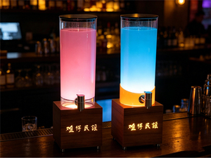 Distributeur de bière lumineux à LED avec base en bois et logo personnalisé - Product Image 2