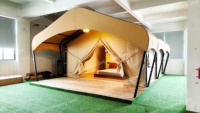 Tente de Glamping Double PVC Quatre Saisons Facile d'Entretien, Villa de Plage de Luxe, Tentes Safari, Maison en Bois Extérieure Imperméable 2