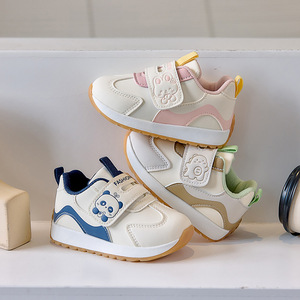Nouvelles chaussures <span class=keywords><strong>de</strong></span> sport tendance 2026 pour garçons, style décontracté, baskets blanches polyvalentes - Product Image 5