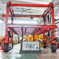 Transpalette hydraulique diesel de 30 tonnes, transitaire mobile de conteneurs pour la livraison de marchandises dans les parcs logistiques