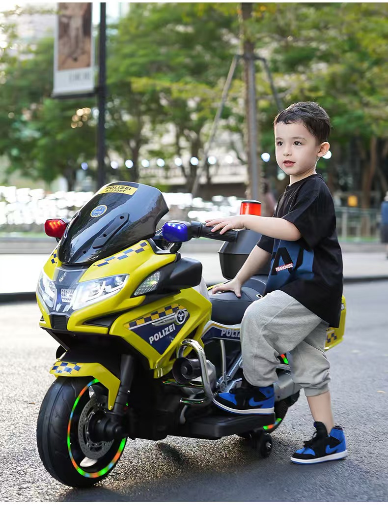 ライトホイール付き子供用ビッグサイズ子供用電動バイク警察