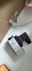 Pressostat Original Mbs <span class=keywords><strong>Mbc</strong></span> Mbc5100/8100 061b Mbc51001411-1cb04 061b510166 061b000466 061b00866 - Product Image 2