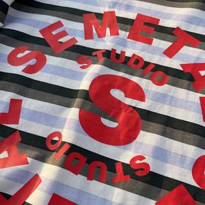 เสื้อยืดดีไซน์เนอร์พรีเมียมทรงโอเวอร์ไซส์สำหรับผู้ชาย เสื้อสตรีทแวร์สั่งทำพิเศษ พิมพ์ลายเสื้อผ้าฝ้ายลายทาง แขนยาว สำหรับผู้ชาย - Product Image 4