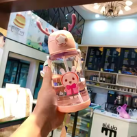 500ML plastique enfants enfants mignon dessin animé sangle maternelle école primaire étudiant tasse bouteille d'eau avec paille