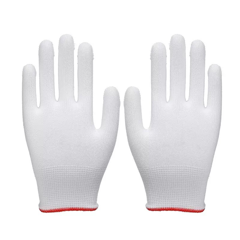 Gants de collection blancs