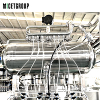 Machine de remplissage et de capsulage semi-automatique 8 têtes à contre-pression pour brasserie artisanale, intégrée pour la carbonatation de bières et de boissons