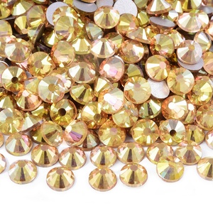 OLeeya Vente en gros de strass en verre brillant 2028 à dos plat, pierres précieuses en vrac, strass non thermocollants pour robe de mariée - Product Image 4