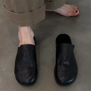 Pantuflas de Piel de Oveja con Punta Redonda, Forro de Cuero Genuino Negro, Cómodas para Todas las Temporadas, Mules para Mujer, Zapatos Sin Cordones - Product Image 1