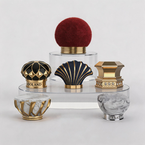 Tapas de Perfume de Marca Privada, Estilo Mármol y Oro, para Cuidado de la Piel, Estilo Dubái y Árabe, con Grabado y Base Metálica - Product Image 1