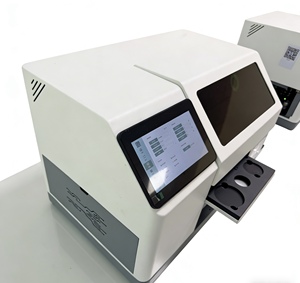 מדפסת UV שטוחה ניידת XP600 עם ראש הדפסה מבוסס בינה מלאכותית, קטנה במיוחד, מתפתחת עצמית, עם אפליקציה לסריקת קוד QR להדפסה על כיסויים לטלפונים ובקבוקים. - Product Image 3