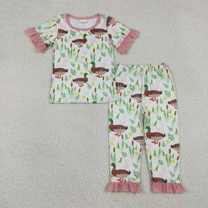 Conjunto de Dos Piezas para Niña, Estilo Casual con Estampado de Vaca y Volantes Color Caqui, para Primavera/Verano - Product Image 3