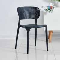 Chaise de salle à manger en plastique moulé empilable et peu encombrante pour la salle à manger (vente en gros)