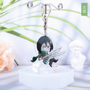 Portachiavi in Acrilico a Doppio Strato con Design Cartoon di Attack on Titan, Artigianato in Plastica, Vendita all'Ingrosso - Product Image 4