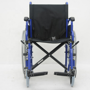 補助輪付き標準車椅子フリップバックアームレスト取り外し可能フットレストシート幅<span class=keywords><strong>20</strong></span>インチ、カラーオプション - Product Image 5