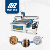 Machine de fraisage CNC 4 axes pour le traitement 3D du bois, du PVC, de l'acrylique et des métaux mous, avec moteur à engrenages rotatif à 360 degrés, broche unique et cœur PLC